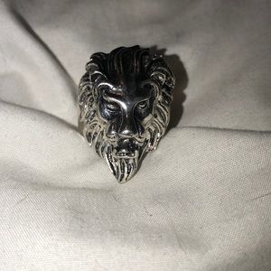 Lion head ring